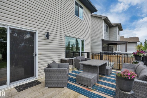 52 Selkirk Place, Leduc, AB 