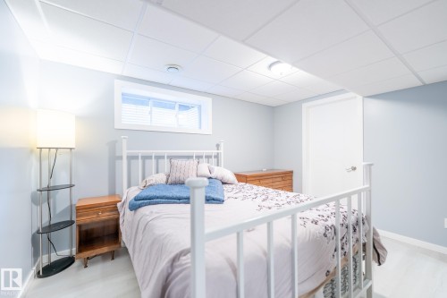 1124 161 Street, Edmonton, AB - Indoor Photo Showing Bedroom