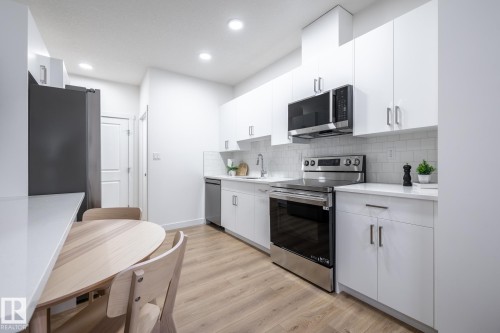 19 7020 Keswick Common, Edmonton, AB 
