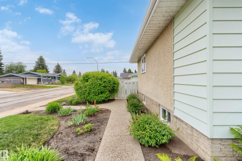 6203 87 Avenue, Edmonton, AB 
