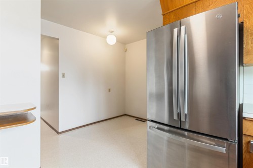 6203 87 Avenue, Edmonton, AB 