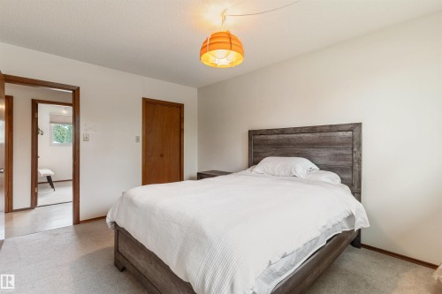 6203 87 Avenue, Edmonton, AB 