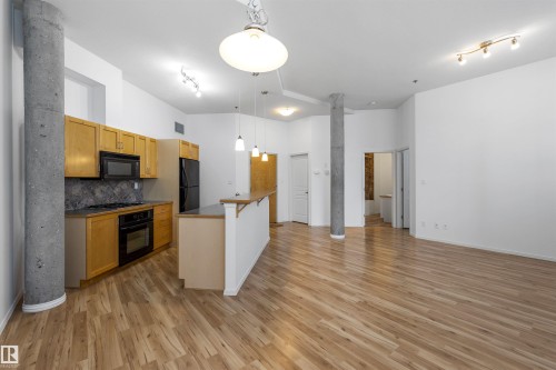 202 10123 112 Street, Edmonton, AB 
