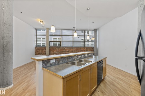 202 10123 112 Street, Edmonton, AB 
