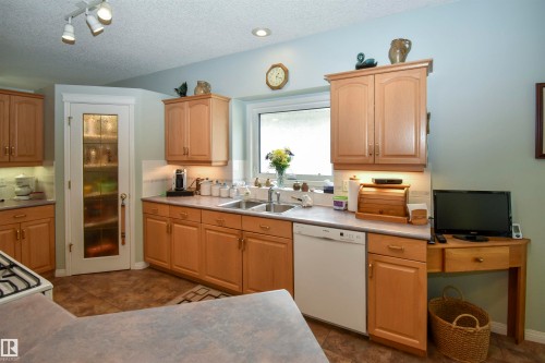 24 Longview Place, Spruce Grove, AB 