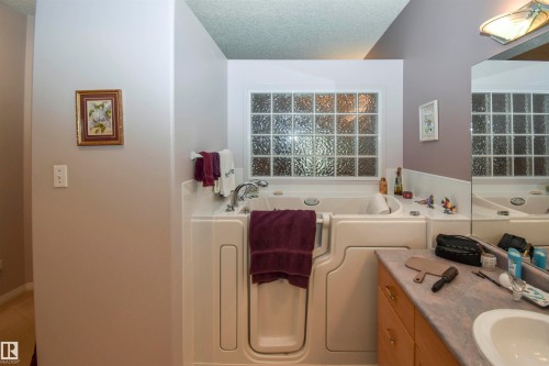 24 Longview Place, Spruce Grove, AB 