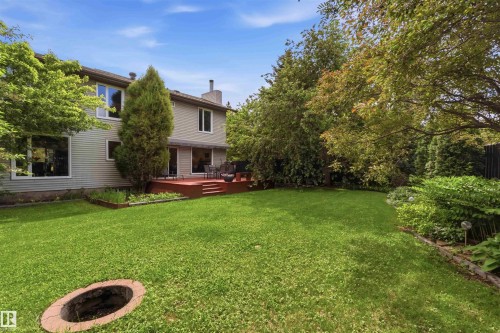 1832 104A Street, Edmonton, AB 