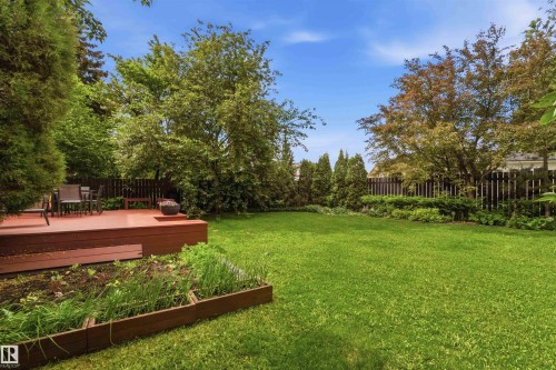 1832 104A Street, Edmonton, AB 
