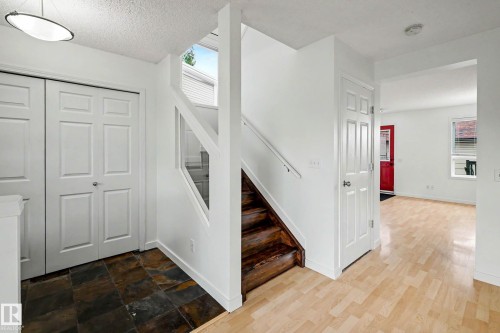 14014 158A Avenue, Edmonton, AB 