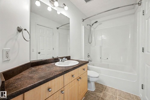 14014 158A Avenue, Edmonton, AB 