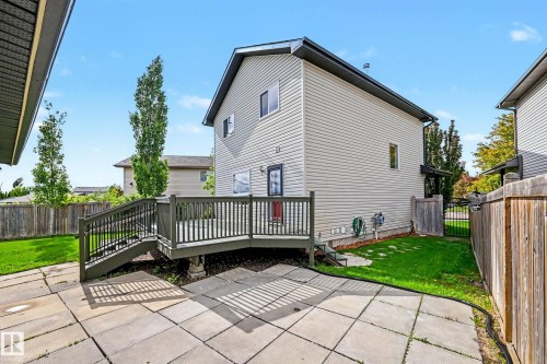 14014 158A Avenue, Edmonton, AB 