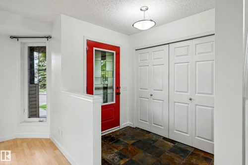 14014 158A Avenue, Edmonton, AB 