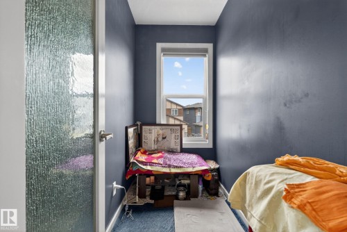Image quality insufficient for description - 704 39 Street, Edmonton, AB 