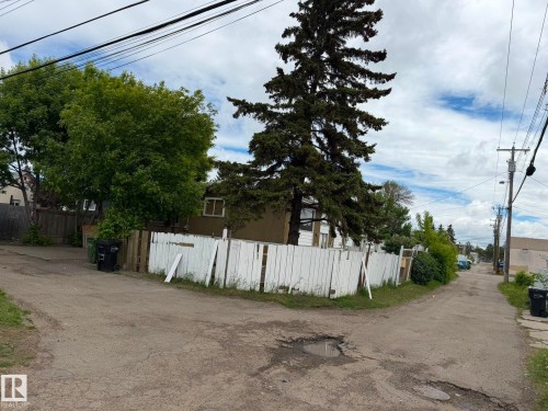 13208 91 Street, Edmonton, AB 