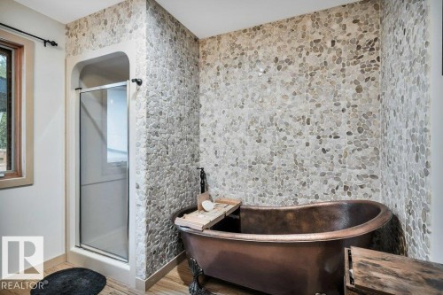 Currently used as a office/guest room ....truly a flex space - 275 Poplar Crescent, Rural Wetaskiwin County, AB - Indoor Photo Showing Bedroom