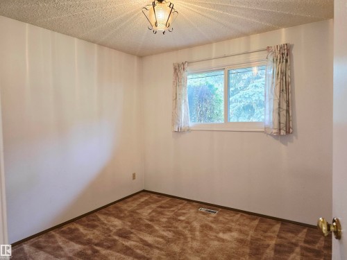 Second bedroom. - 66 Miller Avenue, Spruce Grove, AB 