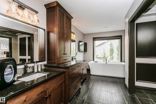 721 178A Street, Edmonton, AB 