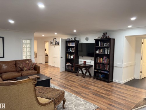 14016 85 Avenue, Edmonton, AB 