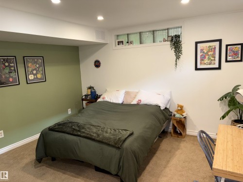 14016 85 Avenue, Edmonton, AB 