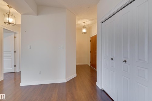521 10333 112 Street, Edmonton, AB 
