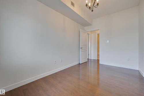 521 10333 112 Street, Edmonton, AB 