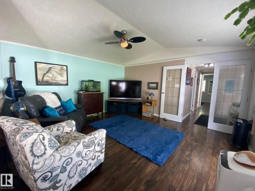 4809 49 Avenue, Wetaskiwin, AB 