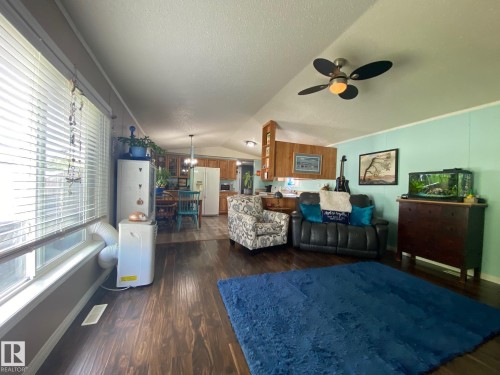4809 49 Avenue, Wetaskiwin, AB 