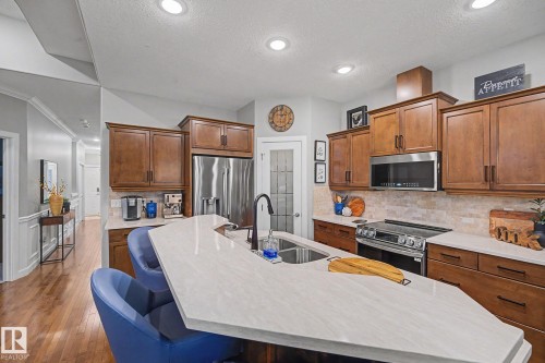 33 841 156 Street, Edmonton, AB 