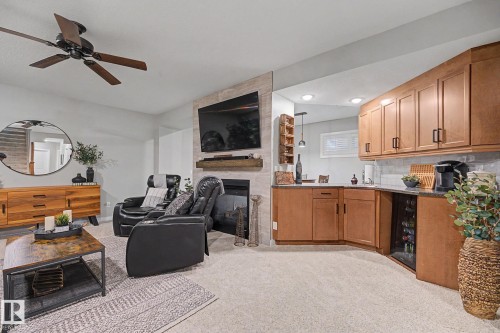 33 841 156 Street, Edmonton, AB 