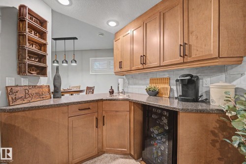 33 841 156 Street, Edmonton, AB 