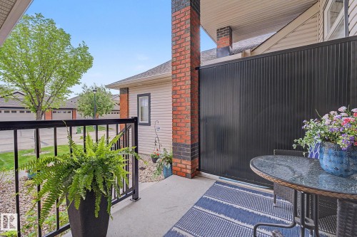 33 841 156 Street, Edmonton, AB 