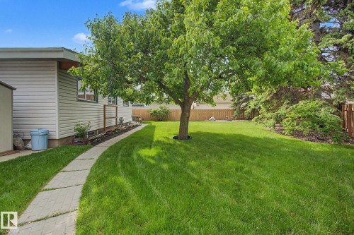 8706 162 Street, Edmonton, AB 