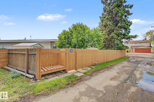 8706 162 Street, Edmonton, AB 