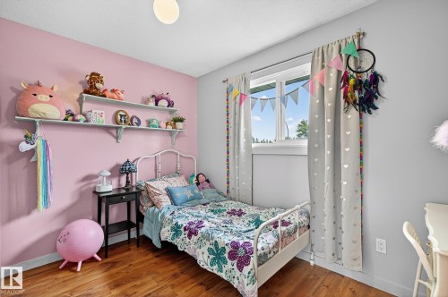 Upper level bedroom - 9 Millgrove Drive, Spruce Grove, AB 