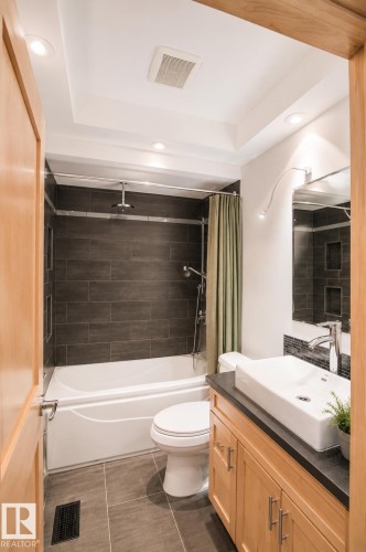 10815 112 Street, Edmonton, AB 