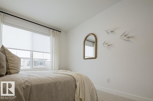 17627 7 Street, Edmonton, AB 