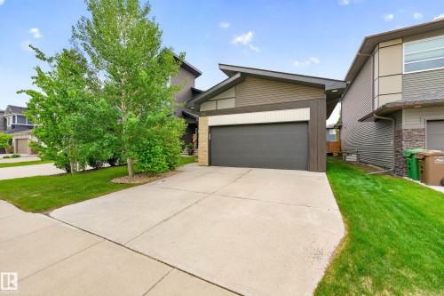 23 Red Fox Way, St. Albert, AB 