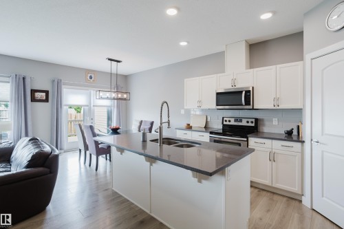 22106 89 Avenue, Edmonton, AB 
