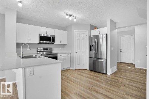 9046 Cooper Link, Edmonton, AB 