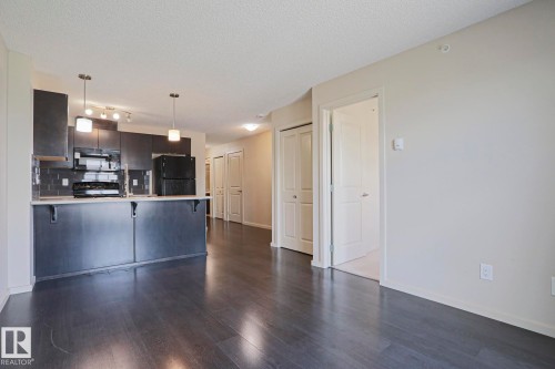 411 3353 16A Avenue, Edmonton, AB 