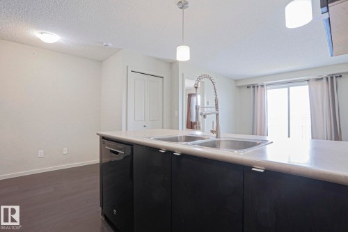 411 3353 16A Avenue, Edmonton, AB 