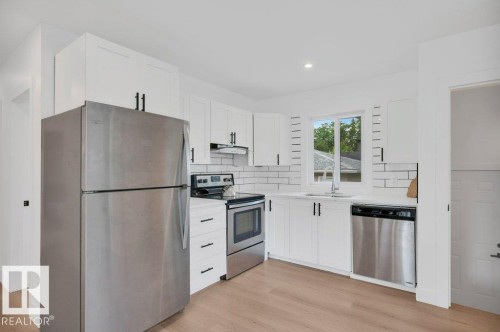 8712 89 Avenue, Edmonton, AB 