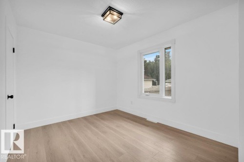8712 89 Avenue, Edmonton, AB 