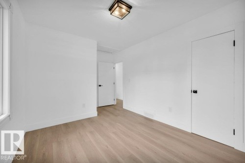 8712 89 Avenue, Edmonton, AB 