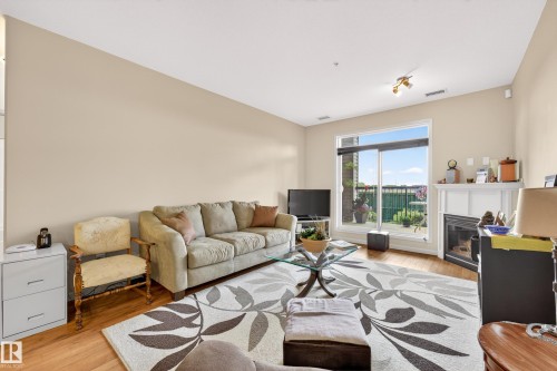 Living room - 133 2503 Hanna Crescent, Edmonton, AB 