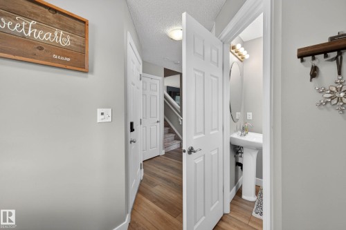 79 Calvert Wynd, Fort Saskatchewan, AB 