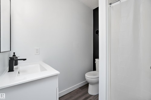49 Deerbourne Drive, St. Albert, AB - Indoor Photo Showing Bathroom