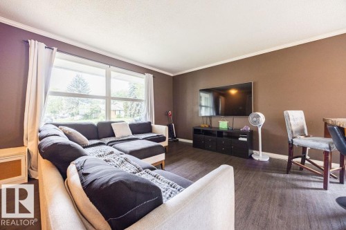 1033 Strathcona Dr, Sherwood Park, AB 
