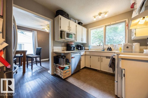 1033 Strathcona Dr, Sherwood Park, AB 