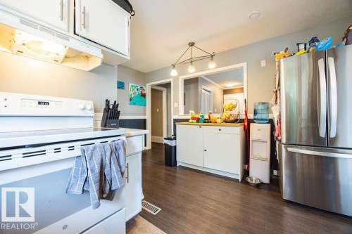 1033 Strathcona Dr, Sherwood Park, AB 